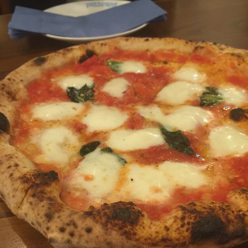 マルゲリータ DOC(ピッツェリア・パドリーノ・デル・ショーザン （PIZZERIA PADRINO DEL SHOZAN）)