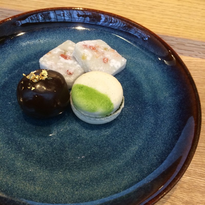 (数寄屋橋茶房)