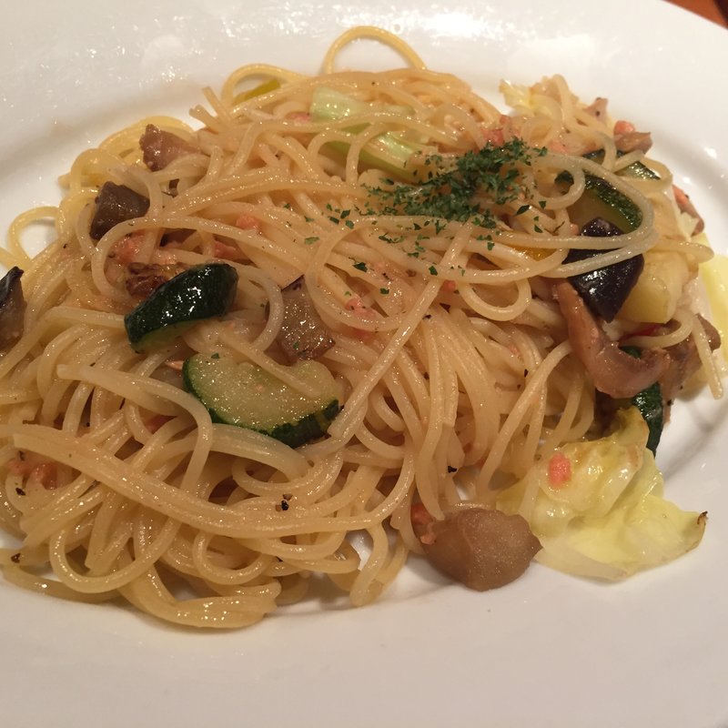 鮭とキャベツのパスタ(泉のテラス )