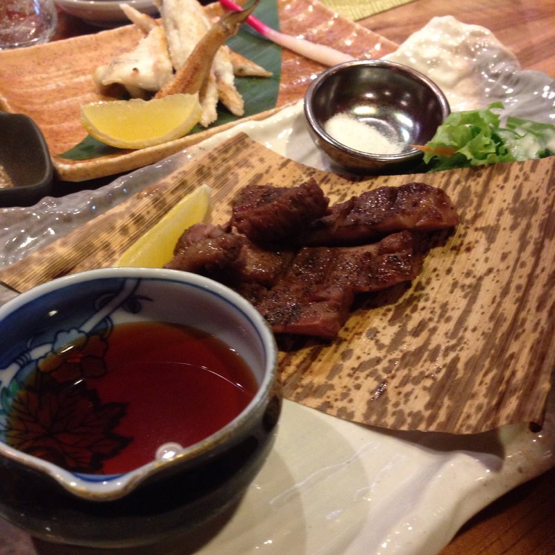 厚切り牛タンの炭火焼(楽空)