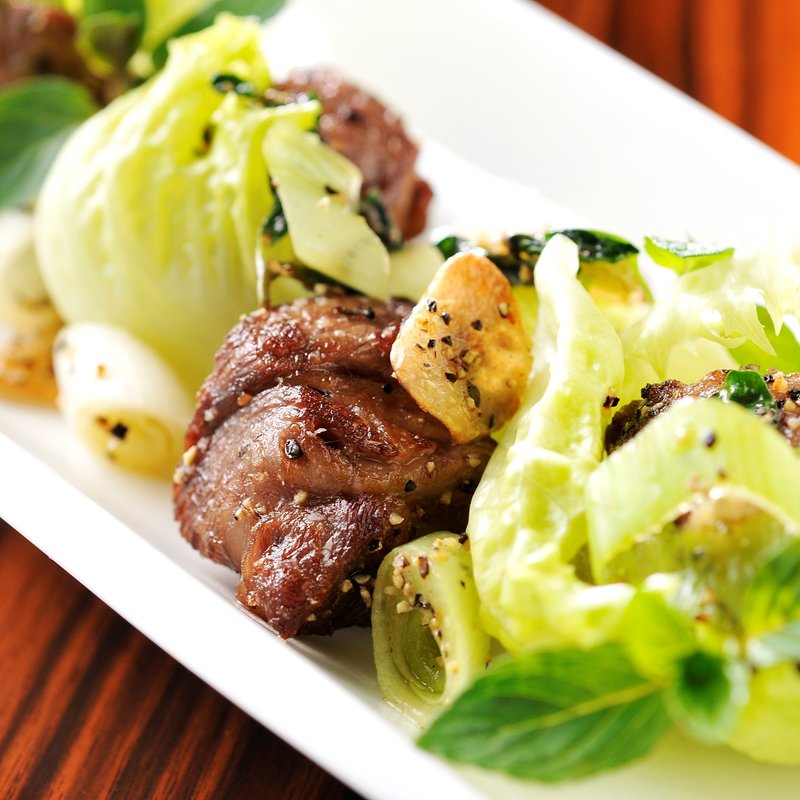 豚肉の炒め物(チャイナブルー)