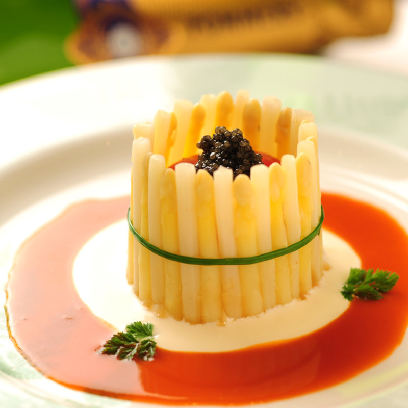 マグロとキャビア　ホワイトアスパラ(ヴィータ　フェリーチェ （Vita Felice）)