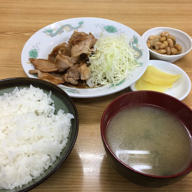 生姜焼き定食(丸大ホール)