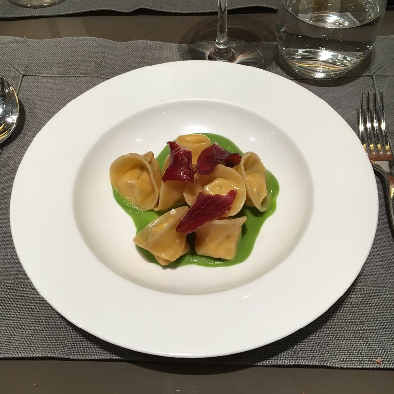 スペックと海老のラビオリ(ブルガリ イル・カフェ)