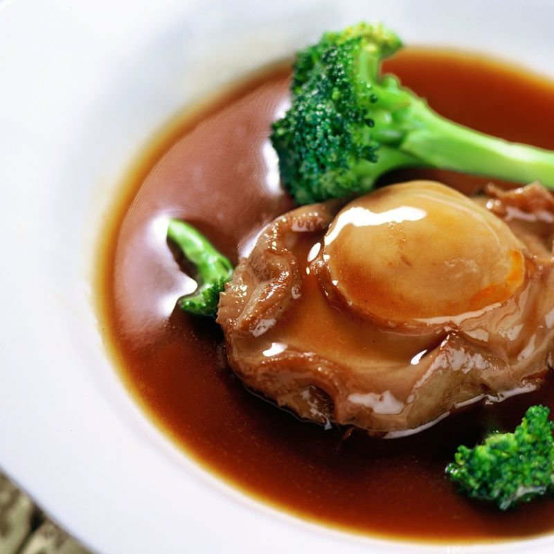 煮あわび(中国料理 「王朝」 ヒルトン名古屋 （オウチョウ）)