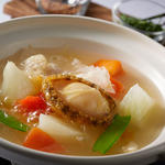 アワビと野菜のスープ仕立て(中国料理 「王朝」 ヒルトン名古屋 （オウチョウ）)