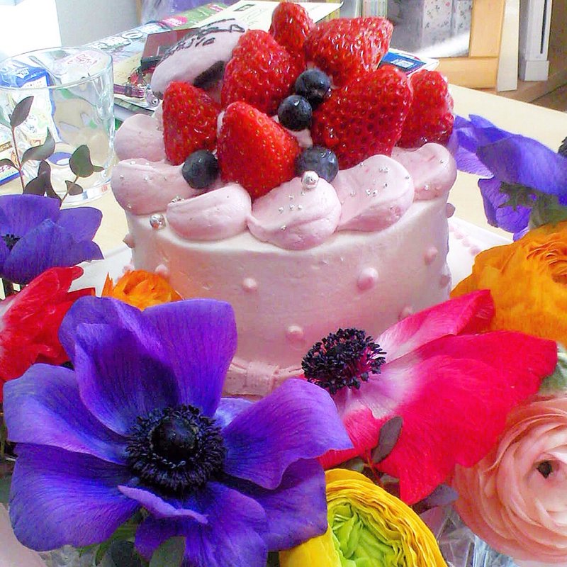 フルオーダーのバースデーケーキ(メゾン ド フルージュ （maison de frouge）)