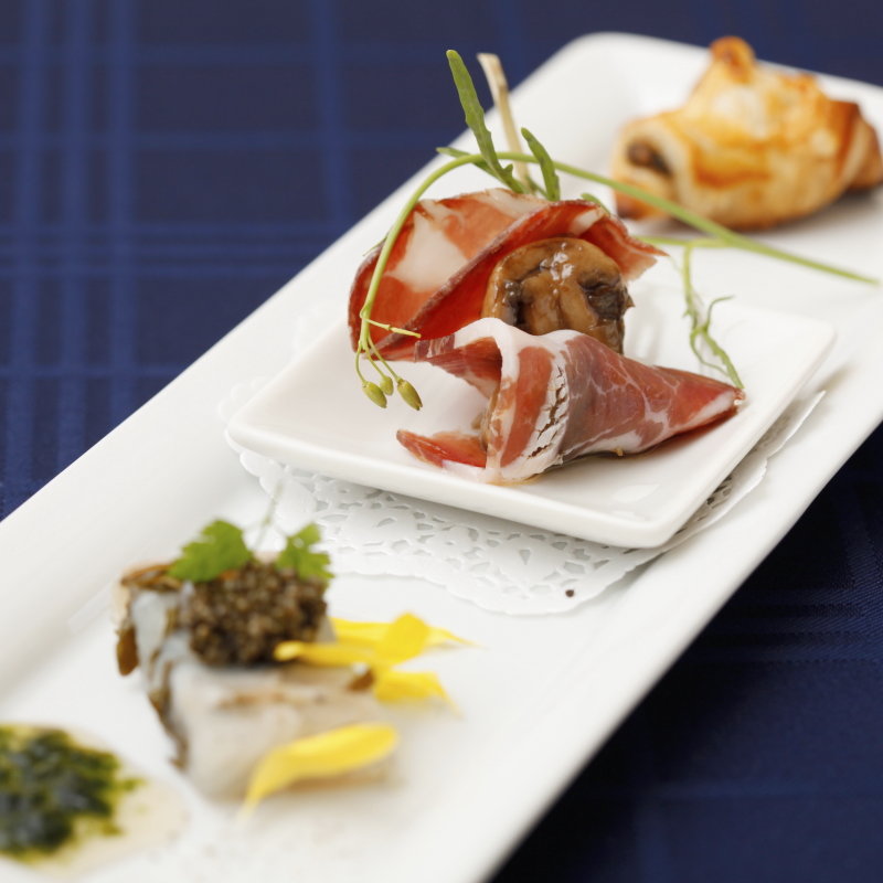 おまかせ盛り合わせ(Bistro SULLY)