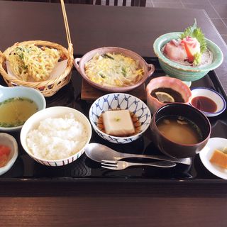 白魚ランチ(お手軽割烹 三四郎)