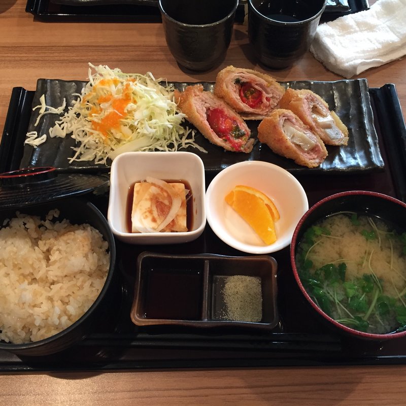 日替わりミルフィーユカツ定食(串平 )
