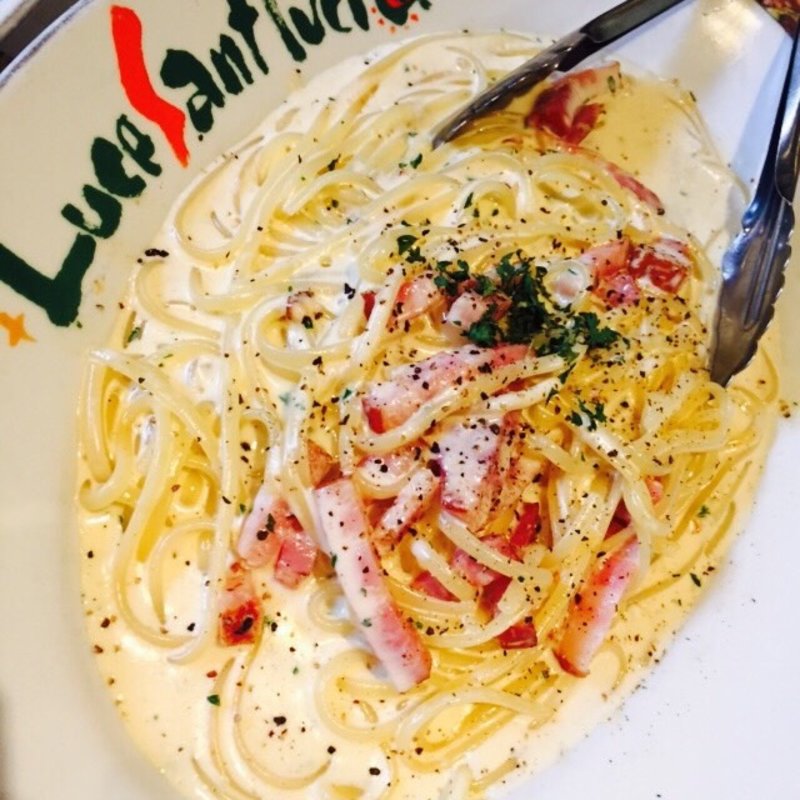 厚切りベーコンの炭焼きカルボナーラ(ルーチェサンタルチア松井山手店)