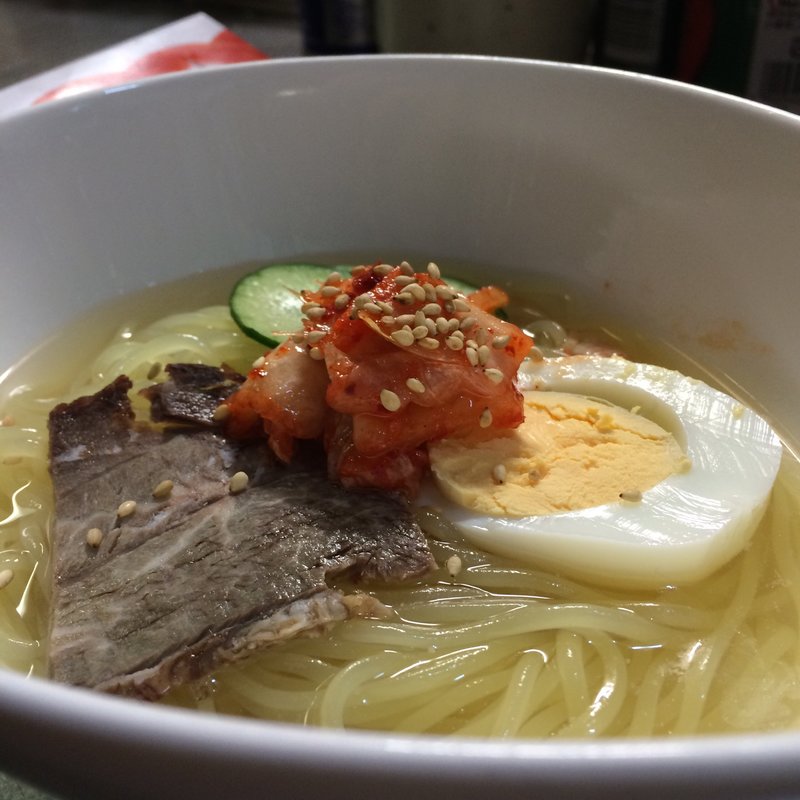 冷麺  ハーフサイズ(隠れ家酒房 うつつ)