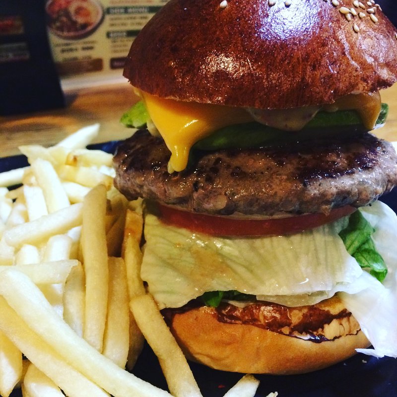アボカドチーズバーガー(ハングリーへブン 目黒店)