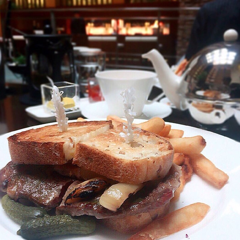 ビーフステーキサンド(ストリングスホテル東京インターコンチネンタル )