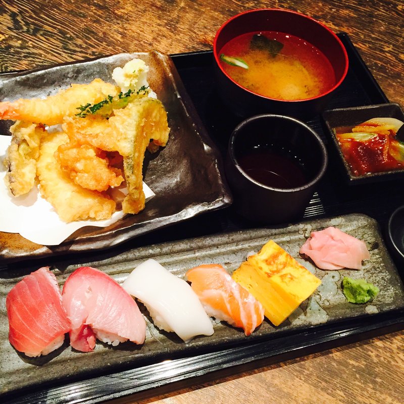 にぎり寿司と天ぷらのご膳(馳走酒房まいど 伊丹テラス店 )