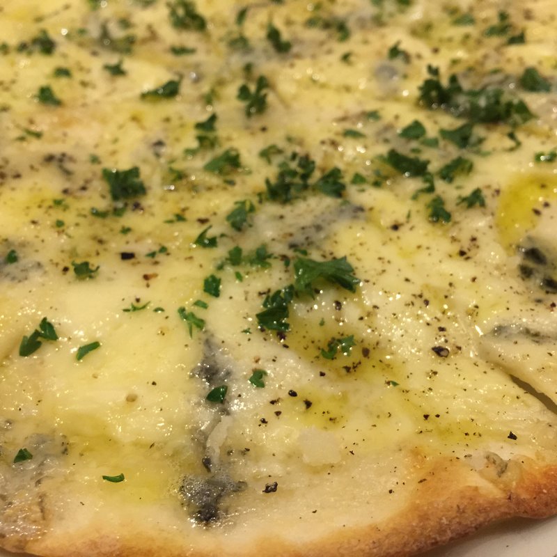 ゴルゴンゾーラのピッツァ(美食酒房 SANGI （ビショクシュボウ サンギ）)