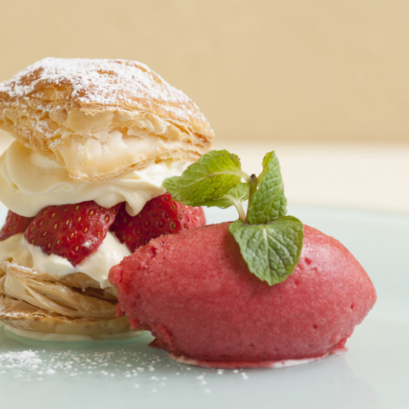 苺パイ(フランス料理 マフィーユサラサ)