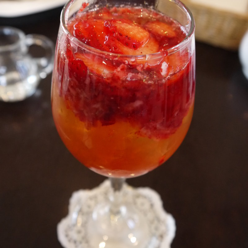 アイスストロベリーティー(オルソンさんのいちご )