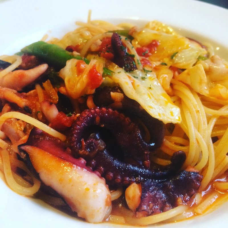 明石だこと春野菜のトマトソーススパゲティ