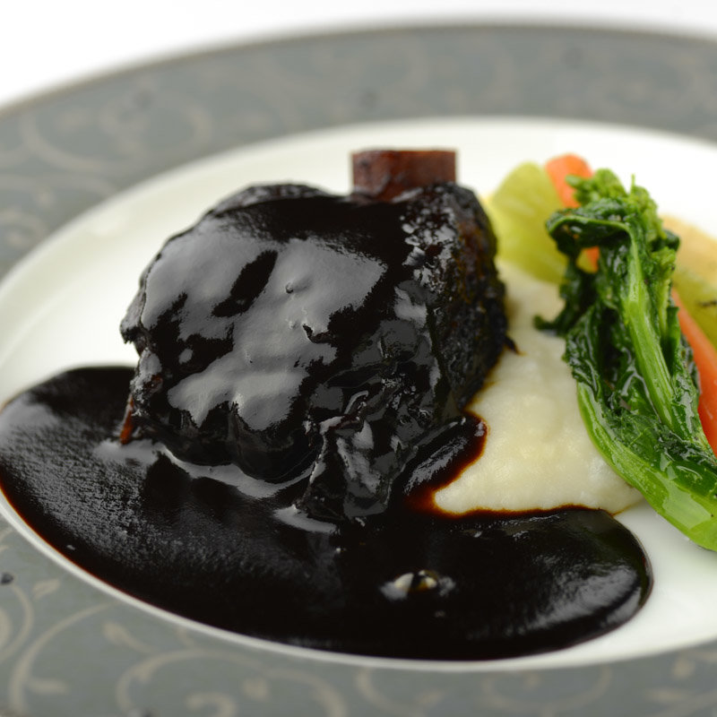 和牛の赤ワイン煮込み(Cot （コット）)