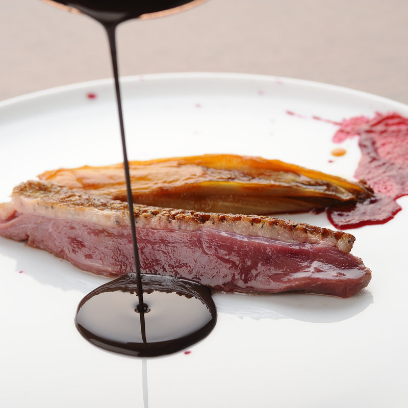 鴨肉のグリル　マデラソース(Burgundy （バーガンディ）)