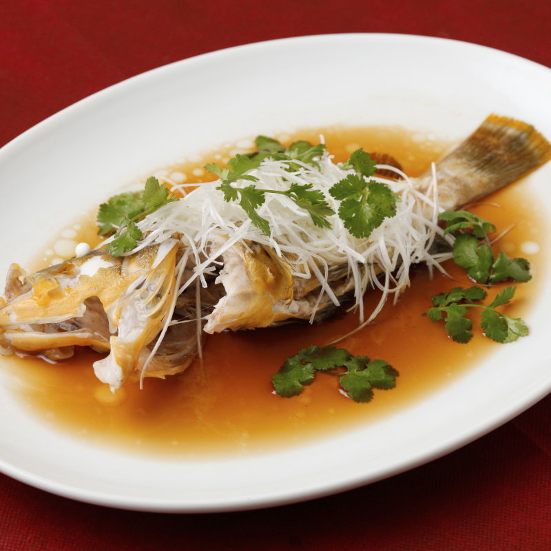 本日の魚料理(西麻布 真不同)