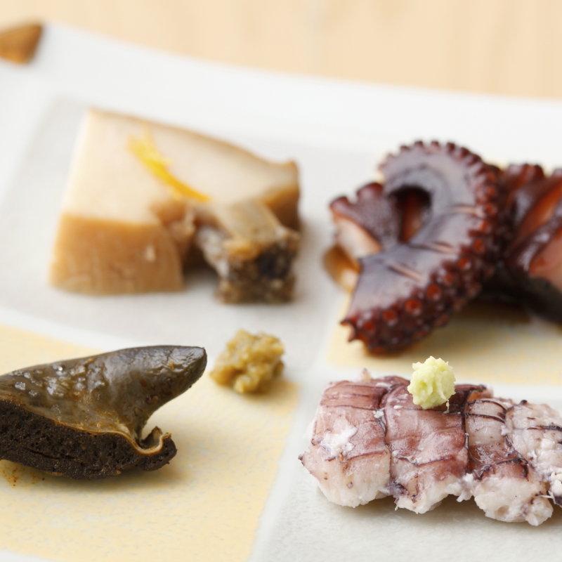 おまかせ盛り合わせ(蔵六鮨 三七味)