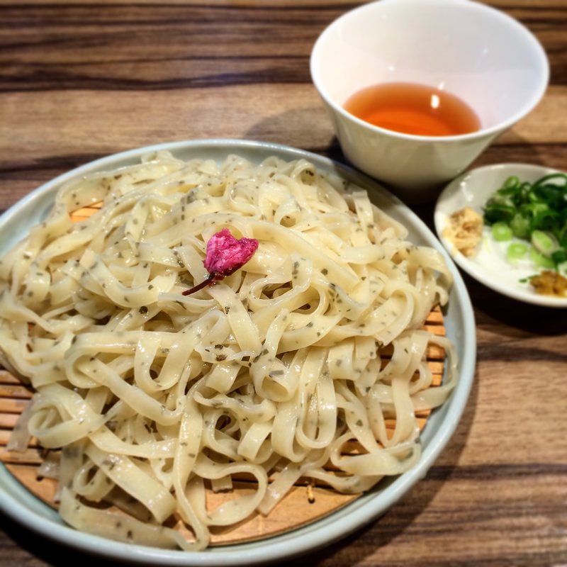 桜切りうどん(石臼挽きうどん しゅはり )