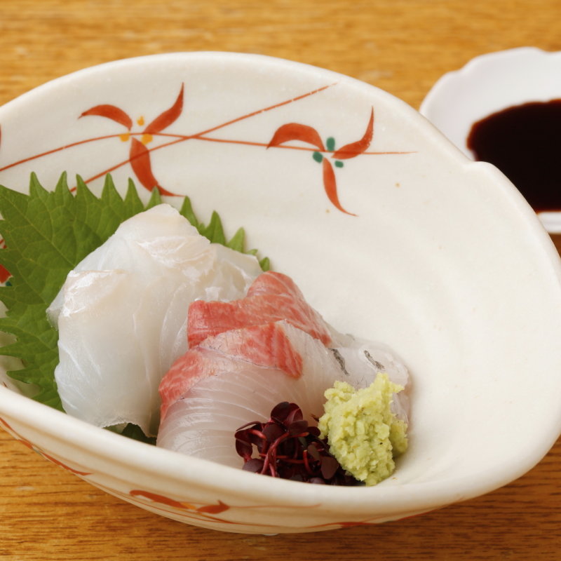 鮮魚の盛り合わせ(旬菜料理　山灯　 （やまびこ）)