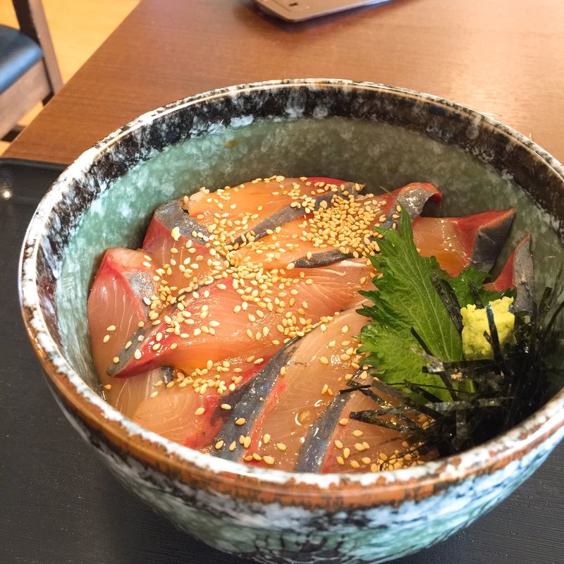 本日の鮮魚のヅケ丼(魚喰食堂　ときしらず )