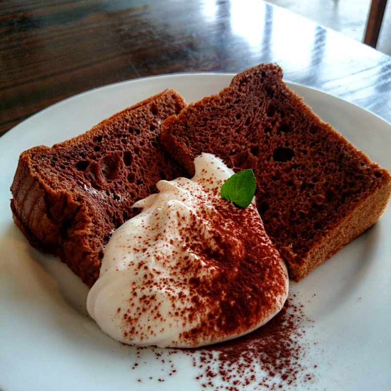 シフォンケーキ(チョコレート)(ブルーウォーター （THE BLUE WATER）)