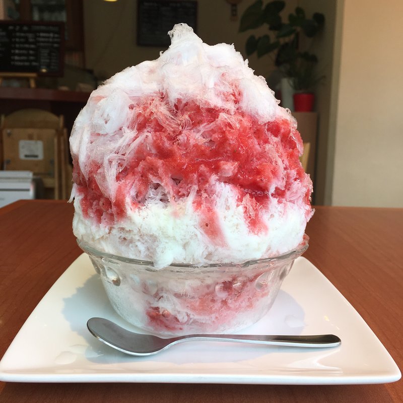 生いちごみるく(マユール 宮崎台店 )