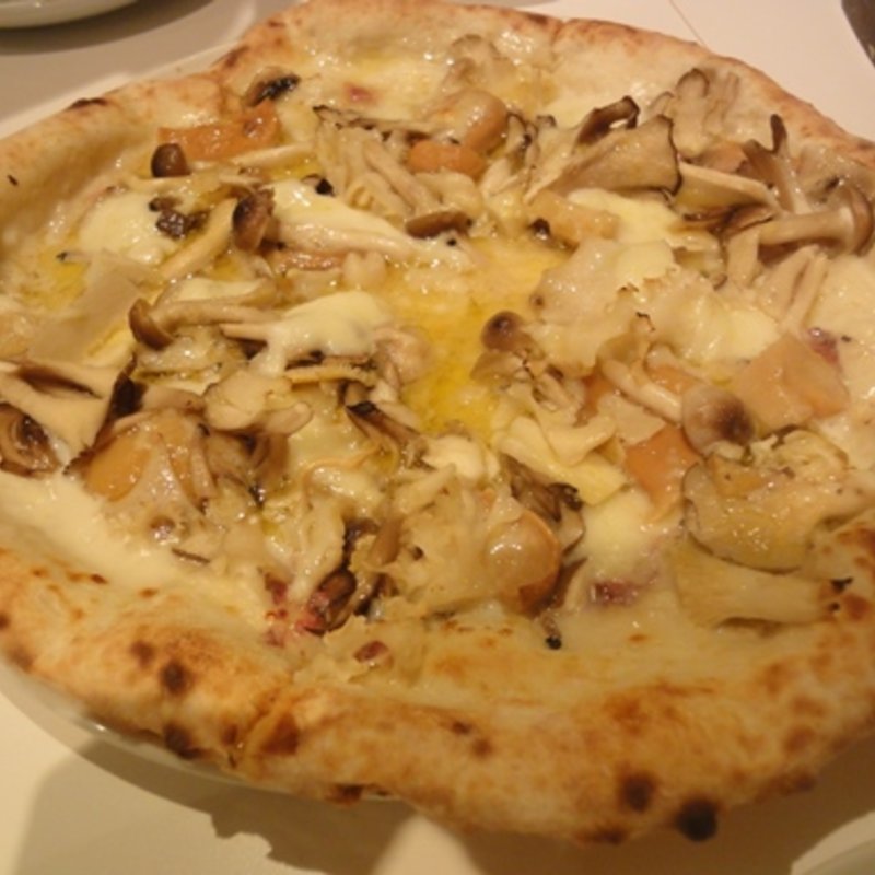 キノコのピザ(ゴイチピザ （GOICI PIZZA）)