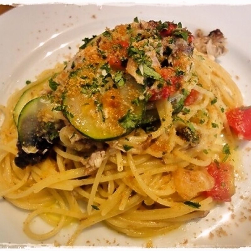 鯖とズッキーニのペペロンチーノ(TRATTORIA LEONE （トラットリア レオーネ）)