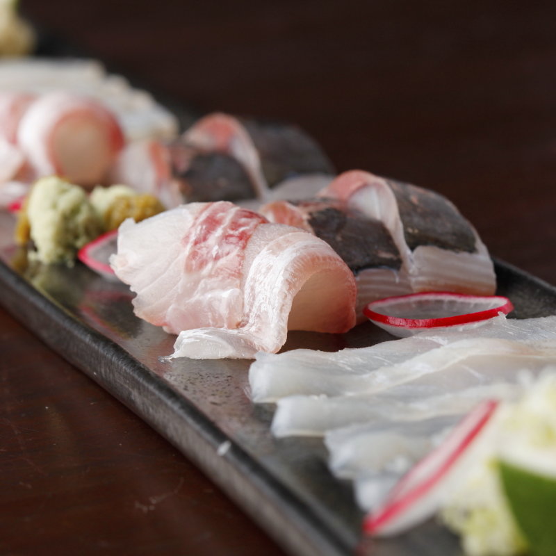 鮮魚の盛り合わせ(とし緒)