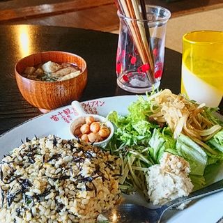 玄米ひじきチャーハン(ひねもすcafe （ヒネモスカフェ）)