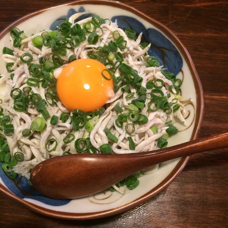 気仙沼産釜揚げシラス丼(気仙沼食堂 )