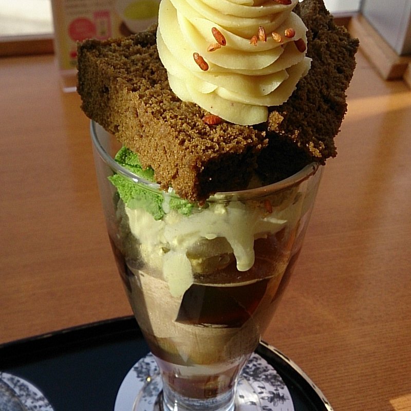 ほうじ茶カステラパフェ(茶寮都路里 京都伊勢丹店 （さりょうつじり）)