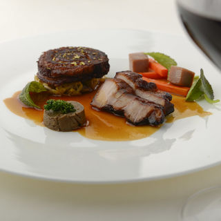 本日の肉料理(タピ ルージュ tapis rouge)