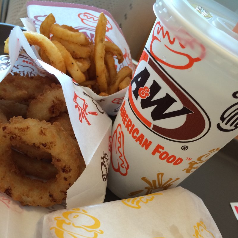 カーリーフライ&オニオンリング(A&W 那覇空港店)