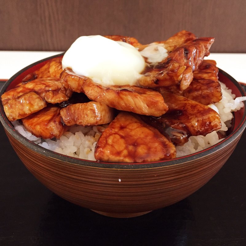 元祖二階建大盛豚丼(ドライブインいとう)