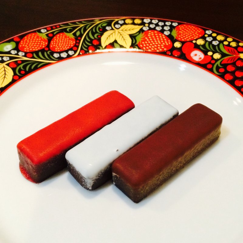 7CRAYONS(デカダンス ドュ ショコラ 銀座本店)