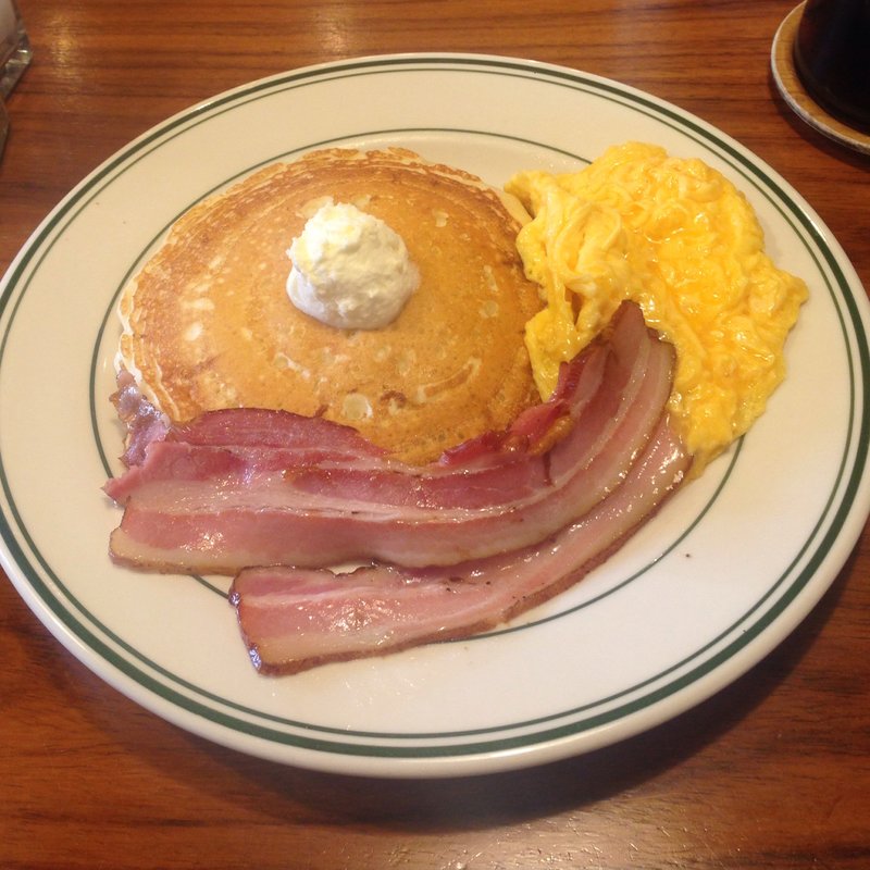 パンケーキwithベーコン&エッグ エニースタイル(Brooklyn Pancake House)