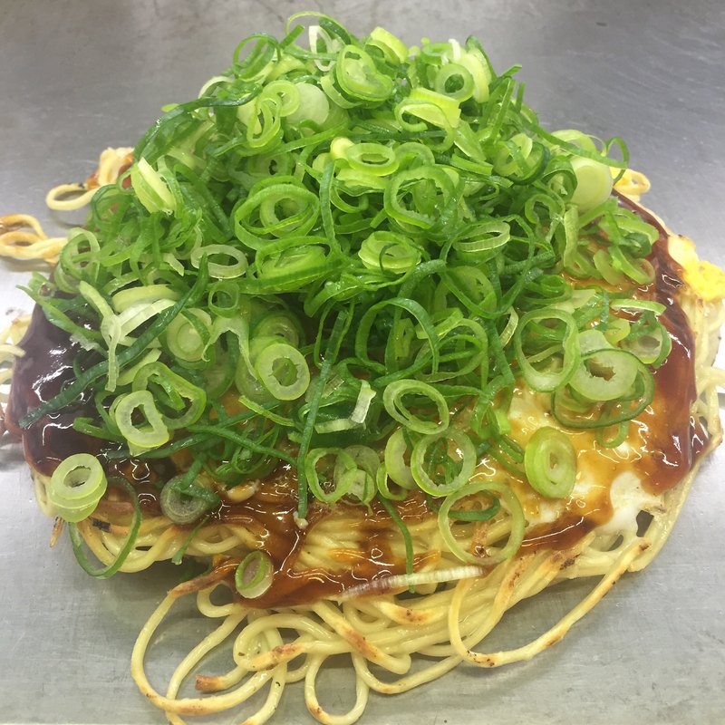 イカそば肉玉+ネギ(みっちゃん総本店 八丁堀店 )