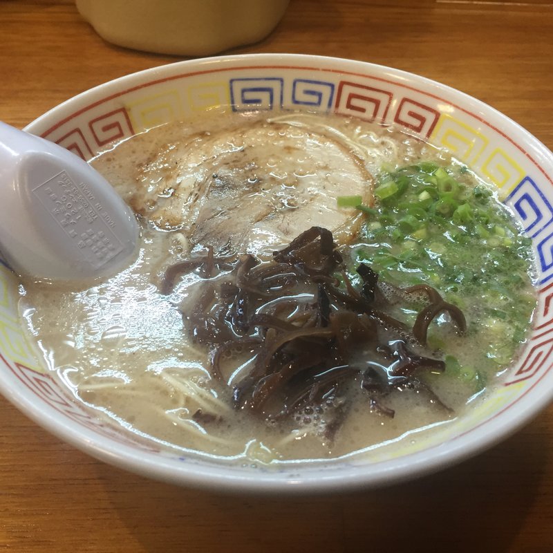 豚骨ラーメン(ラーメンおいげん 本店)