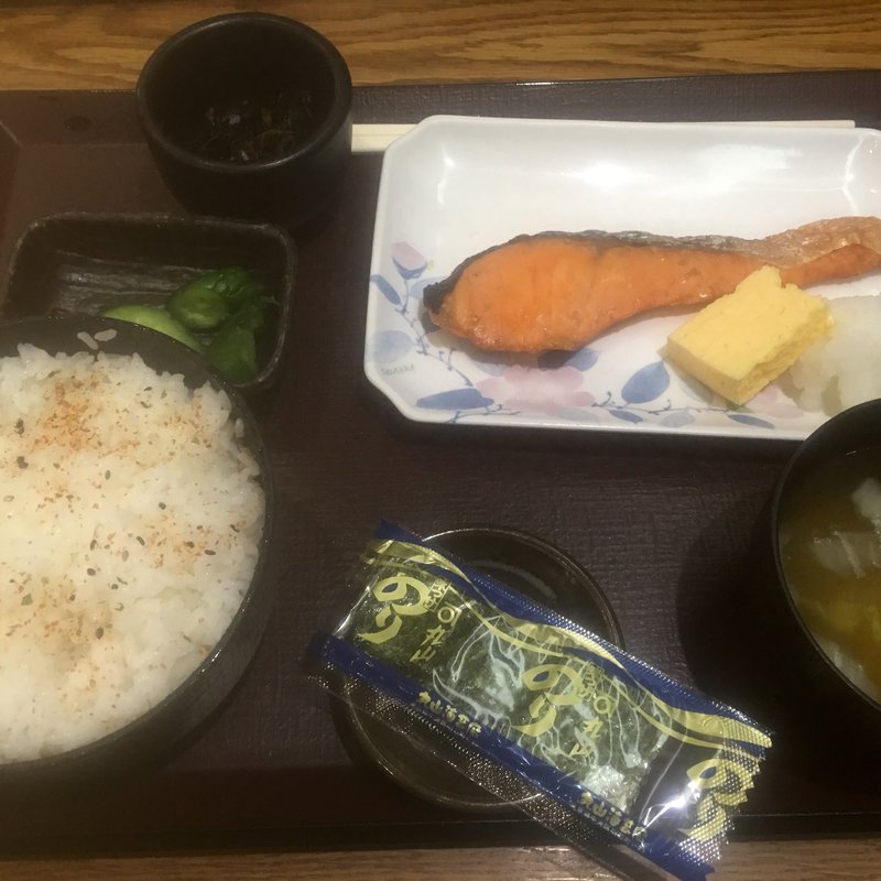 焼鮭定食(やえす初藤 （はつふじ）)
