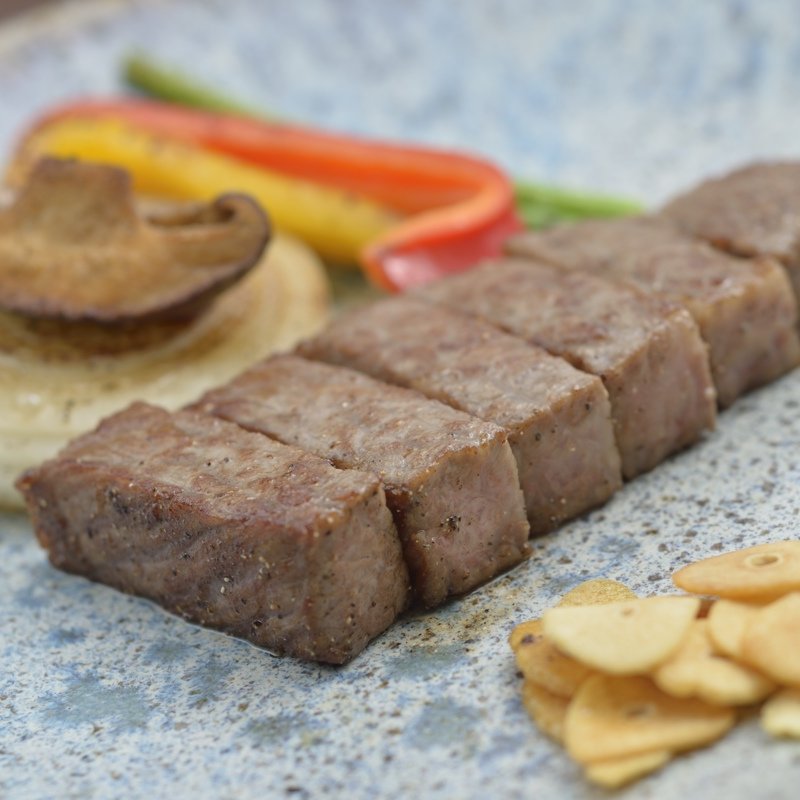 和牛のステーキ(神戸鉄板ダイニング ネグローニ)