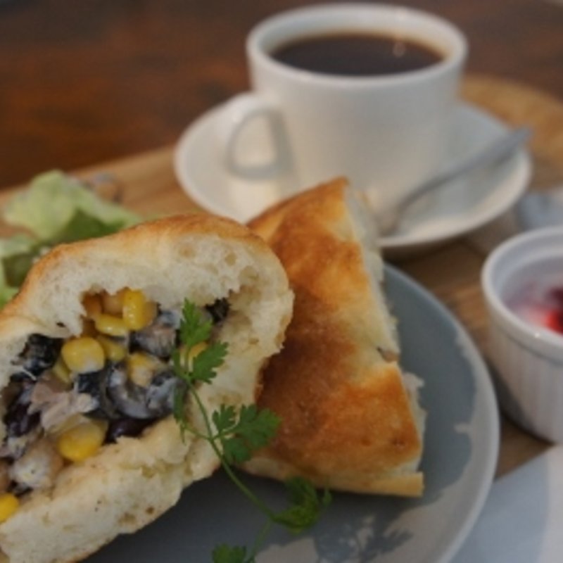 モーニングセット(カフェ ヨム パン)