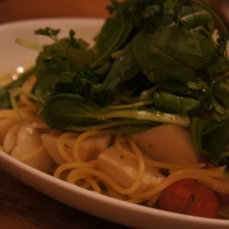 北海道産の貝柱とミニトマトのアンチョビオイルのパスタ（大盛り）(ヨーキーズブランチ （YORKYS BRUNCH）)