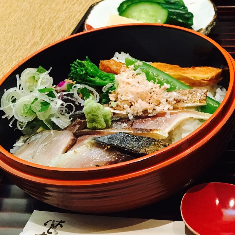 炙り鯖丼(はしたて)